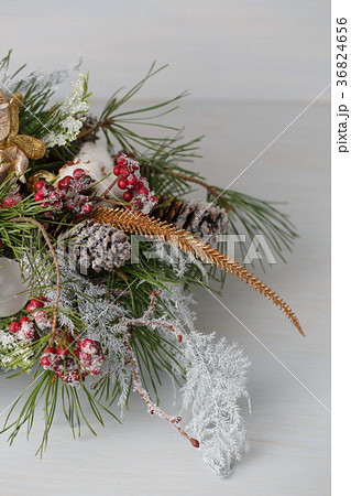 Decorative Christmas bouquet with candles 36824656