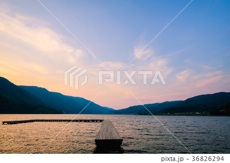木崎湖・夕景（春） 36826294