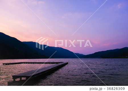 木崎湖・夕景（春） 36826309