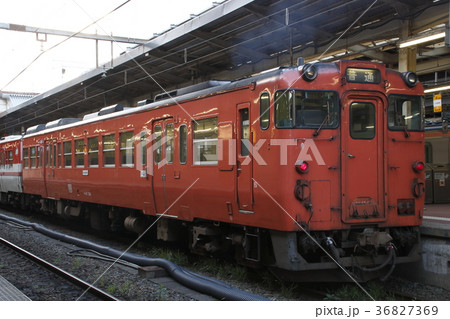 磐越西線キハ40（首都圏色） 36827369