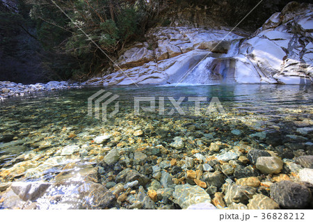 愛媛県久万高原町 面河渓 櫃の底 愛媛県久万高原町 面河渓 櫃の底 36828212