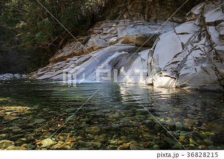 愛媛県久万高原町　面河渓　櫃の底 36828215
