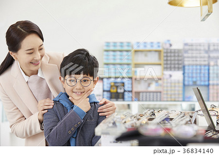 感情 東洋人 笑顔 36834140