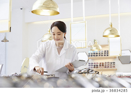 眼鏡 女性 女 36834285
