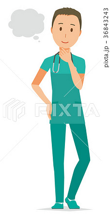 緑色のスクラブを着た男性医師が想像している 36843243