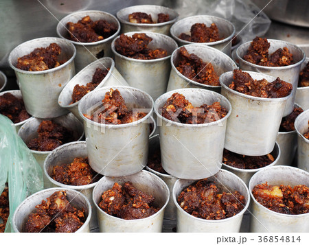 Fried pork spareribs  36854814