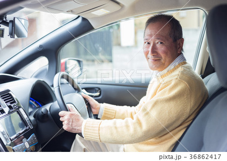 シニア 運転 シニア 運転 36862417