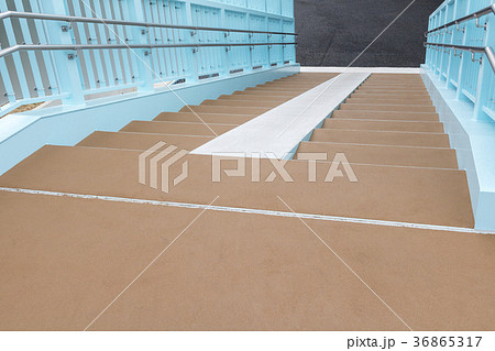 歩道橋の階段 歩道橋の階段 36865317