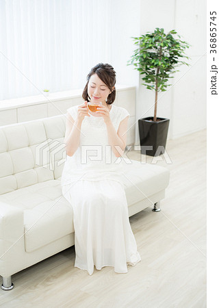 美容　ビューティー　女性 36865745