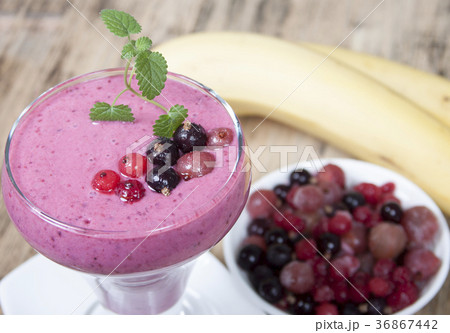 Berry smoothie with yogurt 36867442
