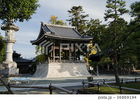 愛知県　豊川稲荷　鐘楼堂 36869194