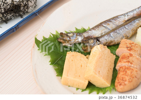 和食の朝食 和食の朝食 36874532