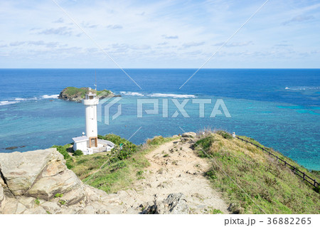 石垣島・平久保崎灯台の風景 石垣島・平久保崎灯台の風景 36882265