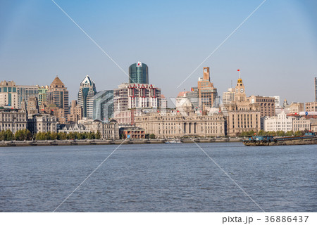 中国・上海の外灘　日中 36886437