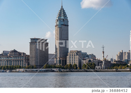 中国・上海の外灘　日中 36886452