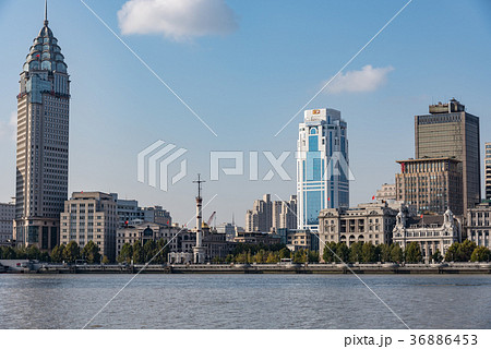 中国・上海の外灘　日中 36886453