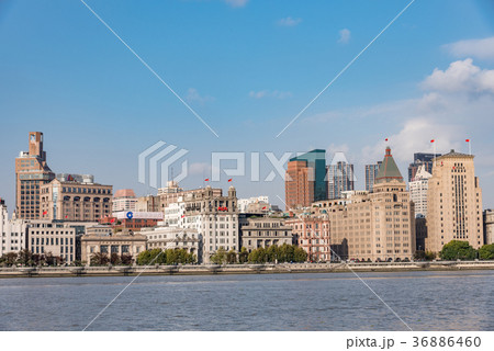 中国・上海の外灘　日中 36886460