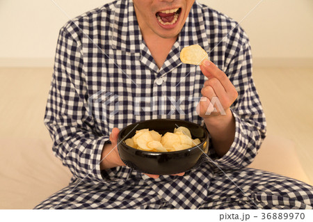 夜食 夜食 36889970