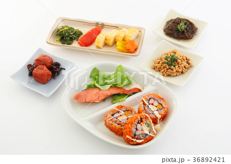 おいしそうな和風料理 おいしそうな和風料理 36892421