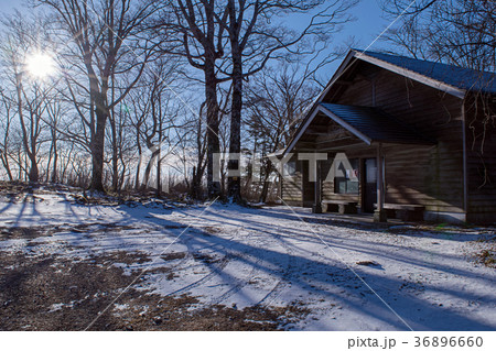 山犬段の避難小屋 36896660