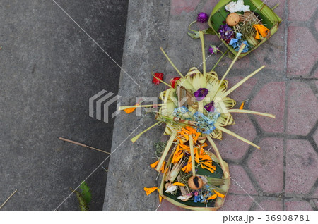 ウブドのお供え物 ウブドのお供え物 36908781