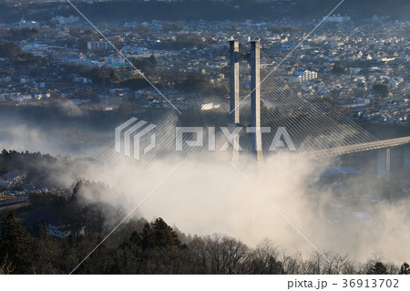 秩父盆地を俯瞰する 36913702