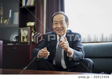 ビジネスマン シニア ビジネスマン シニア 36915408