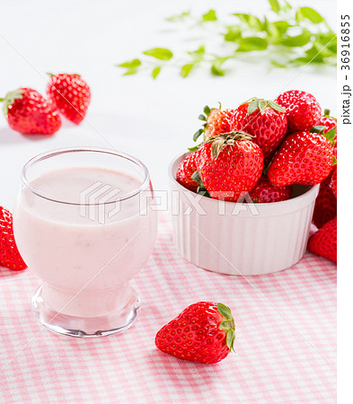 いちごの飲むヨーグルト 36916855
