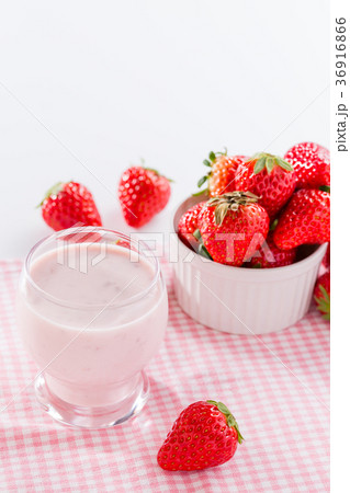 いちごの飲むヨーグルト 36916866