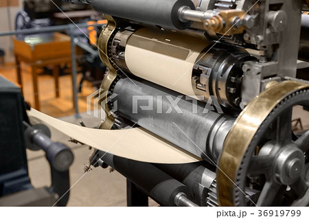 Old Press printing machine closeup 36919799