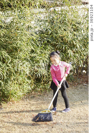 農業 子供 女性 36923104