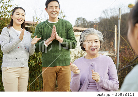 家族 ファミリー 幸せ 36923111