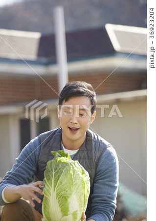 男 男性 男の子 36923204
