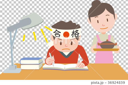 夜遅くまで受験勉強する男の子 36924839