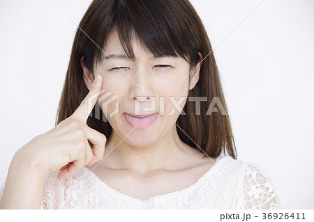 若い女性のポートレート　 36926411