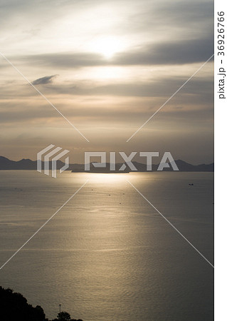 瀬戸の海の夜明け 瀬戸の海の夜明け 36926766