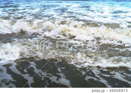 千葉県九十九里浜の殿下海水浴場の波、砂浜、青空など 千葉県九十九里浜の殿下海水浴場の波、砂浜、青空など 36926973