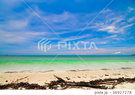 sea and blue sky sea and blue sky 36927278