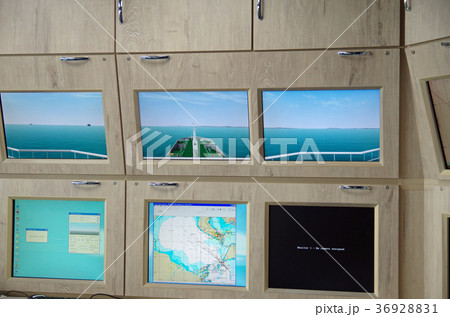 練習船の模擬操縦室 36928831