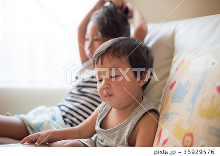 3 years old　&　8 years old 36929576