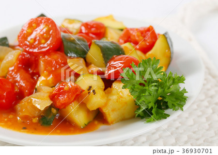 plate of grilled vegetables 36930701