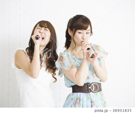 女性　若い女性　ライフスタイル　ポートレート 36931835