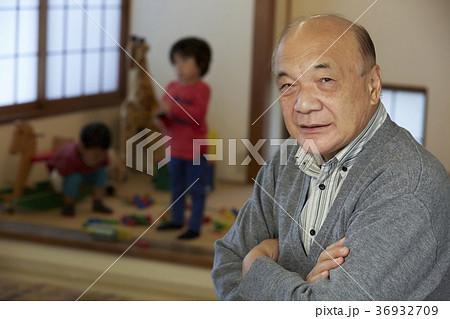 孫疲れ　シニア 36932709