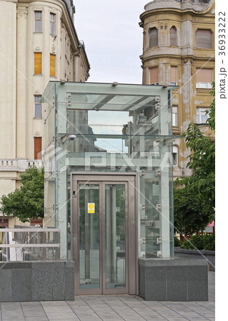 Accessible Lift 36933222