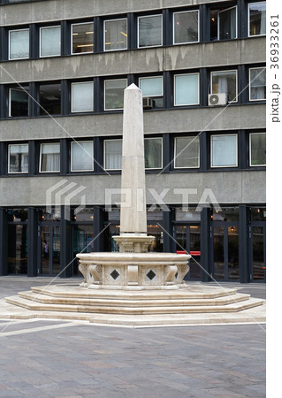 Column Fountain Budapest 36933261