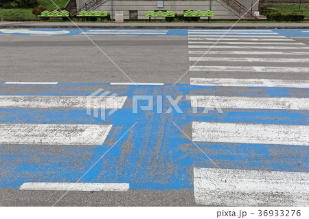 Crosswalk 36933276