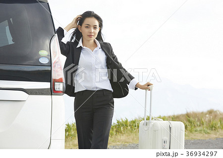 出張ドライブ　キャリアウーマン 36934297