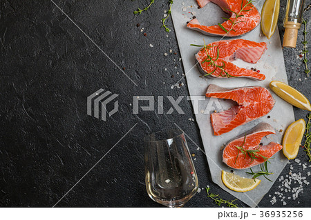 Steak of fresh salmon 36935256