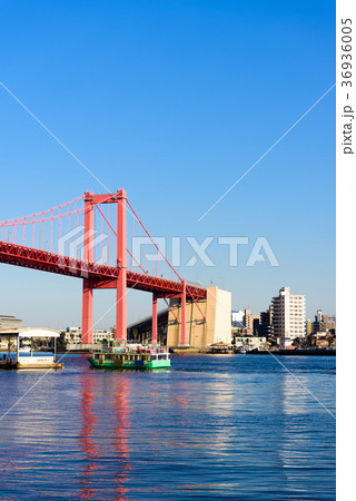 若戸大橋と戸畑の街並み 36936005