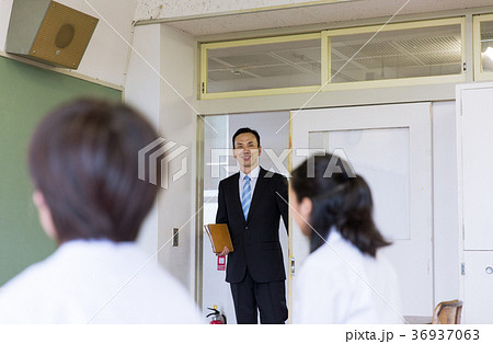 学校 先生 学校 先生 36937063